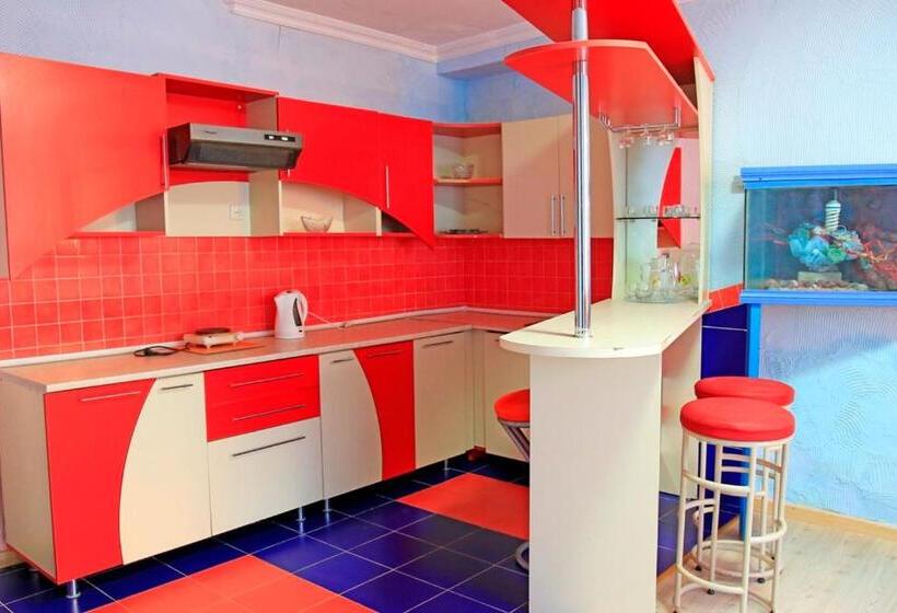 سوییت دوبلکس, дом писателей цахкадзора