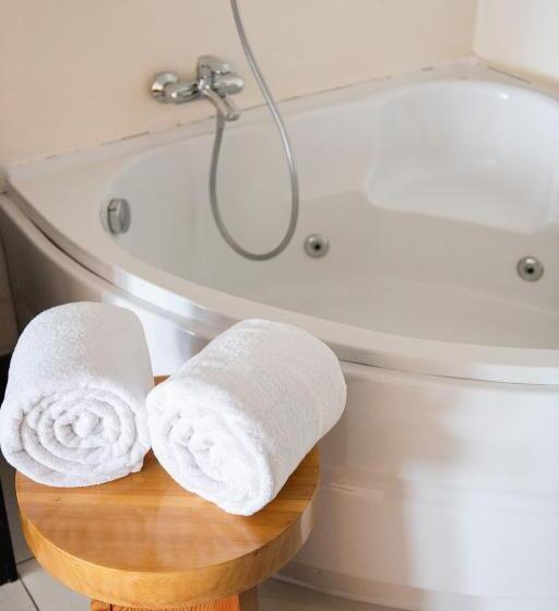 プレジデントスイートルーム, Acacia Premier