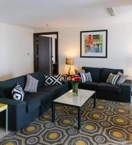 سوئیت پرزیدنت, Acacia Premier