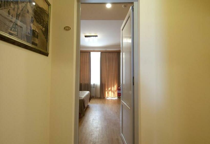 اتاق لوکس, Albert House Hotel And Tours