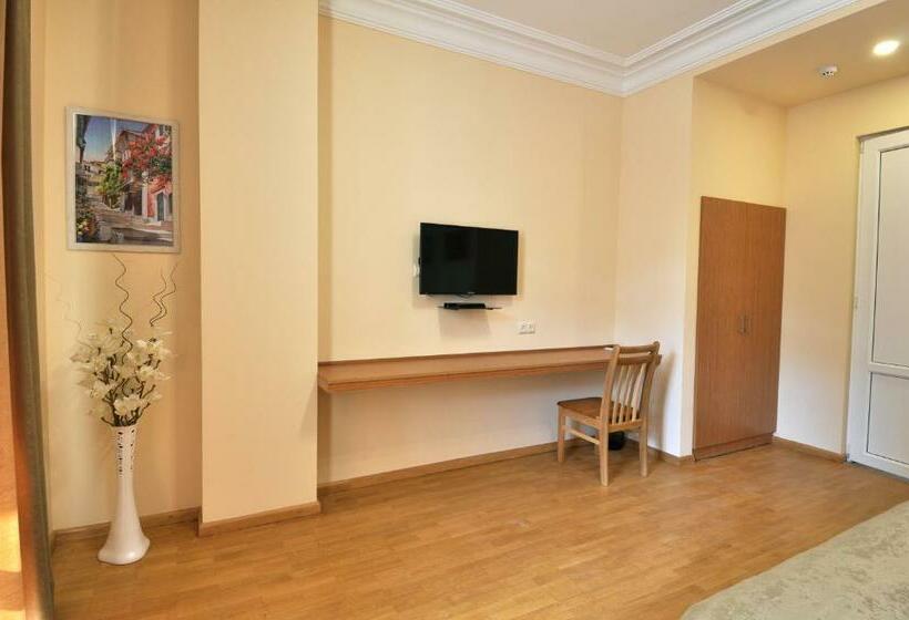 اتاق لوکس, Albert House Hotel And Tours