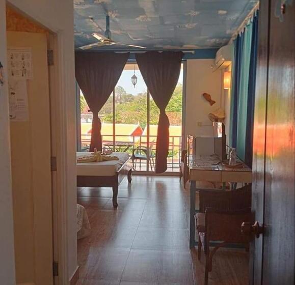 غرفة قياسية مطلّة علي البحر مزوَّدة بشُرفة, De La Plage