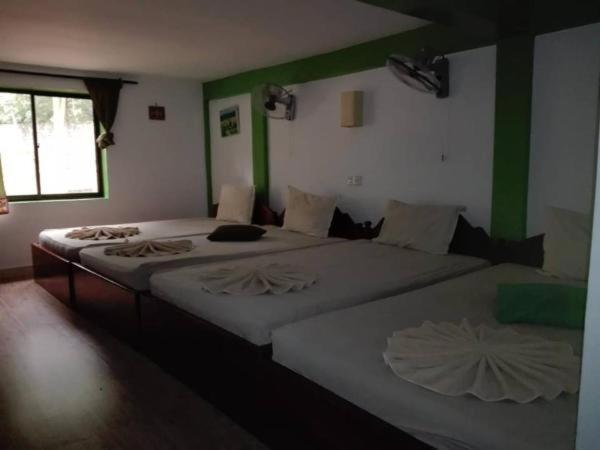 غرفة إقتصادية رباعية, De La Plage