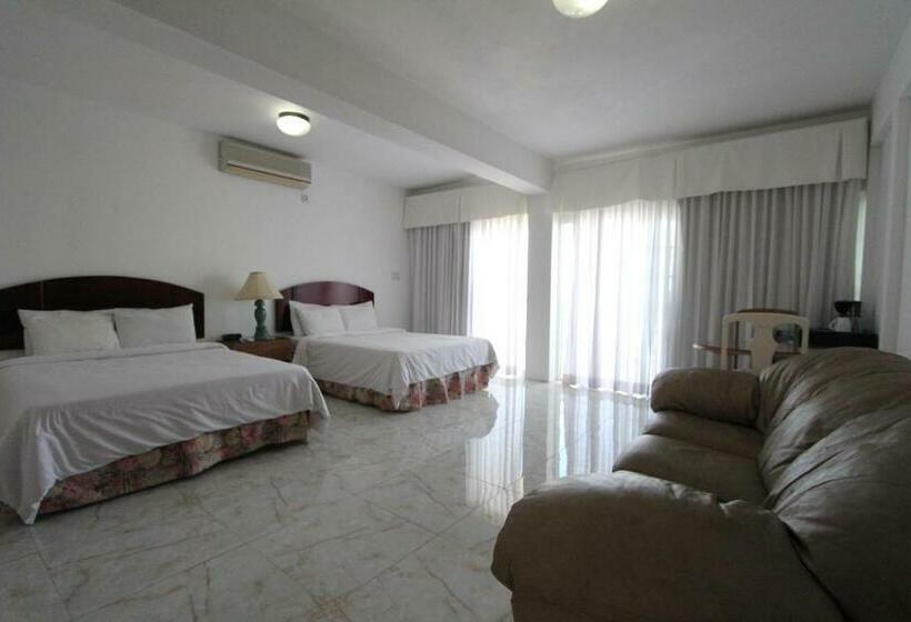 اتاق سه نفره سوپریور با چشم‌انداز دریا, Match Resort