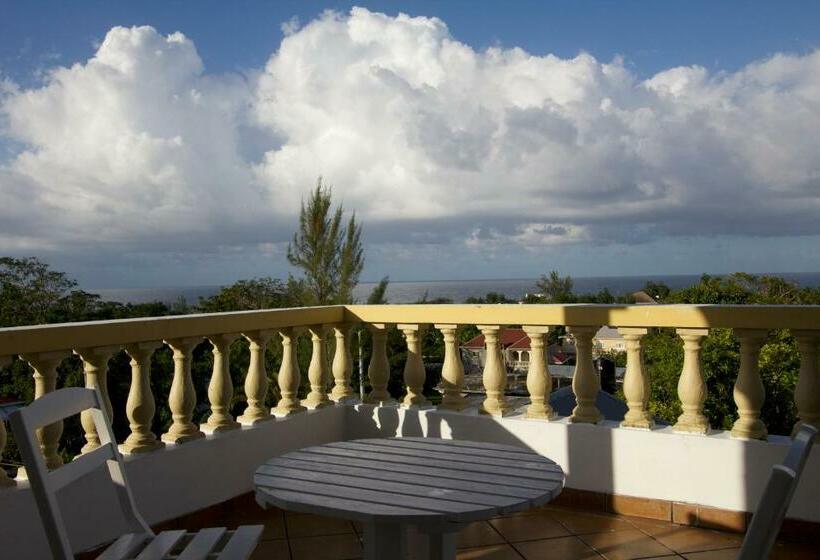 اتاق سه نفره سوپریور با چشم‌انداز دریا, Match Resort