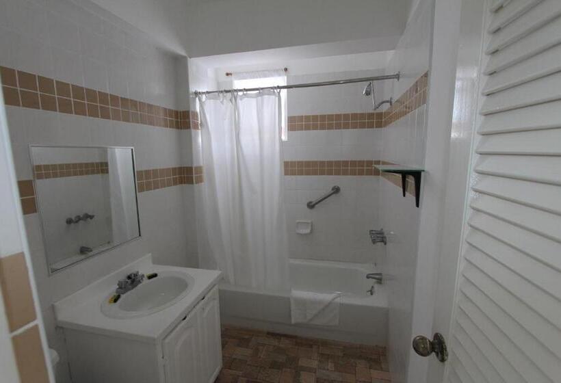 ویلای 3 خوابه, Match Resort