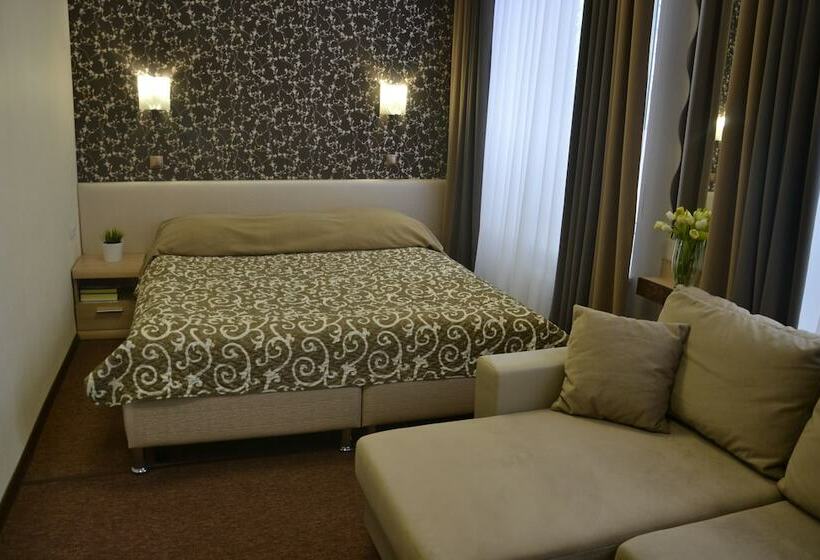 スイート, Mini Hotel Euro