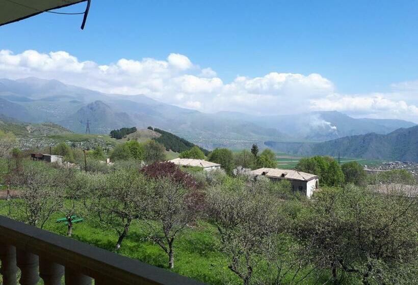 غرفة قياسية, Odzun