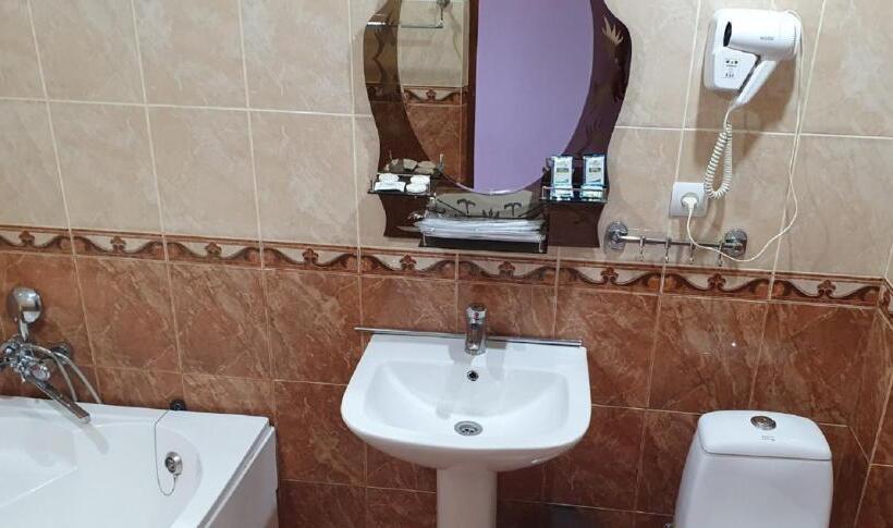 غرفة عائلية, Odzun