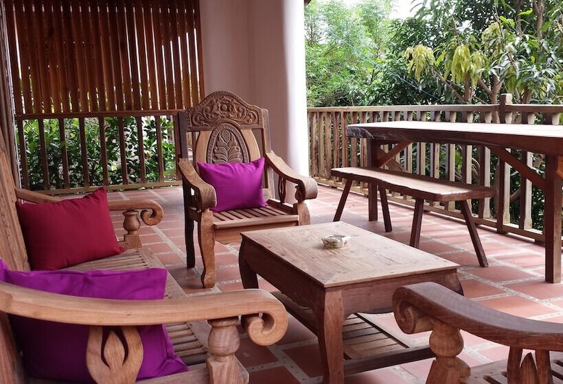 اتاق خانوادگی, Tara Lodge Haven Of Peace