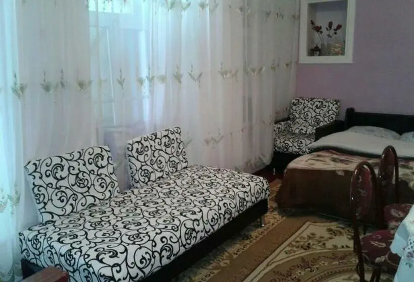 اتاق استاندارد, Ilgar's Hostel