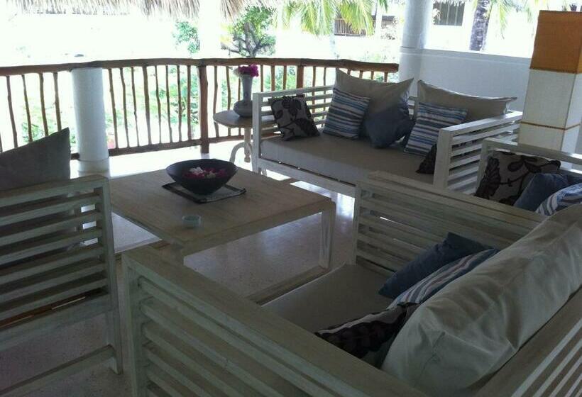 سوییت خانوادگی, Kola Beach Resort