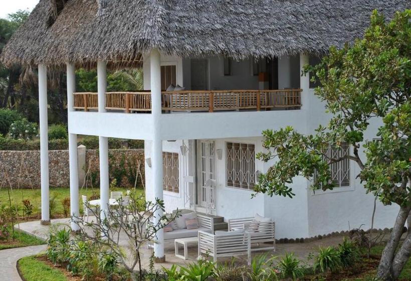 Suite with Balcony, Kola Beach Resort