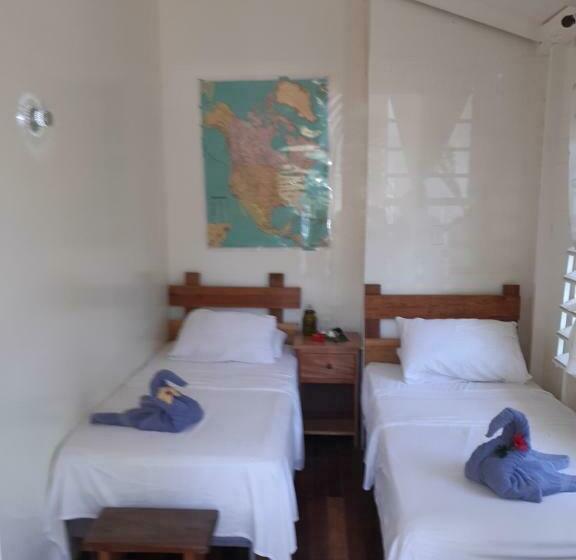 Номер Стандарт Совместная Ванная, The Funky Dodo Backpackers Hostel