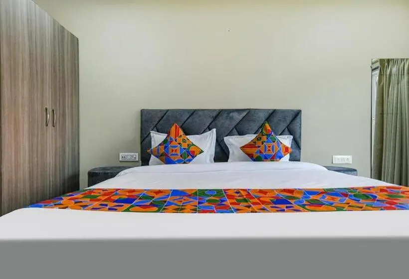 デラックスルーム, Fabhotel Classic Inn