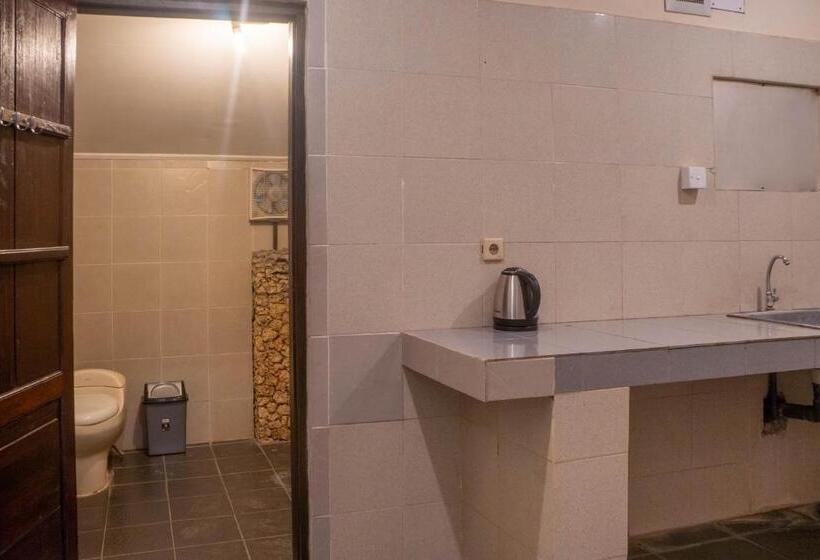 غرفة قياسية رباعية, In Da Lodge