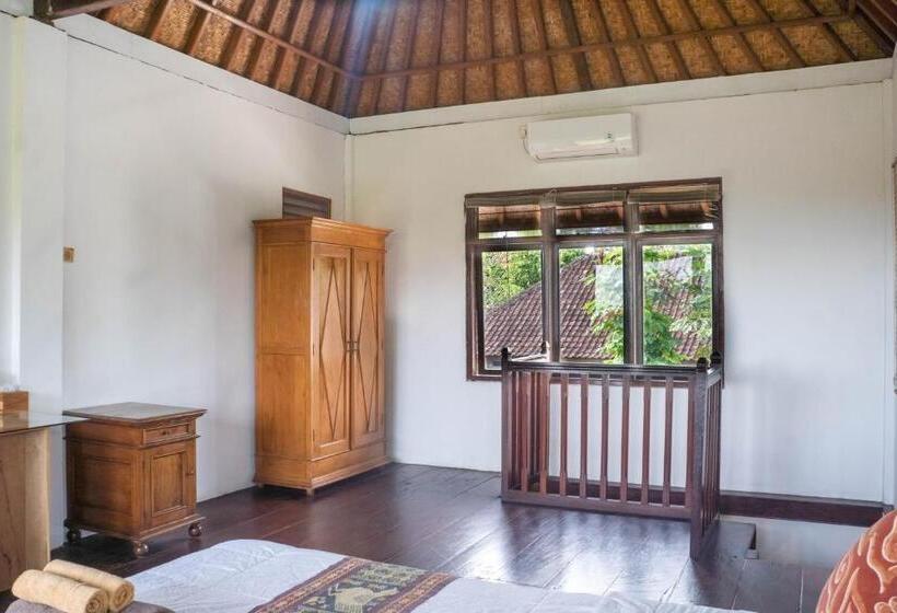 غرفة قياسية رباعية, In Da Lodge