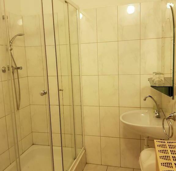 Трежместный Номер Economy, Fortuna Panzio