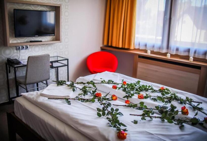 اتاق استاندارد, Imola Udvarház Dessert