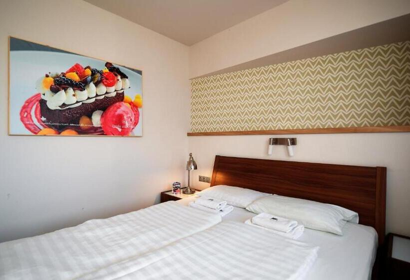 اتاق استاندارد, Imola Udvarház Dessert