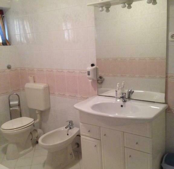 标准间, Juhász Fogadó