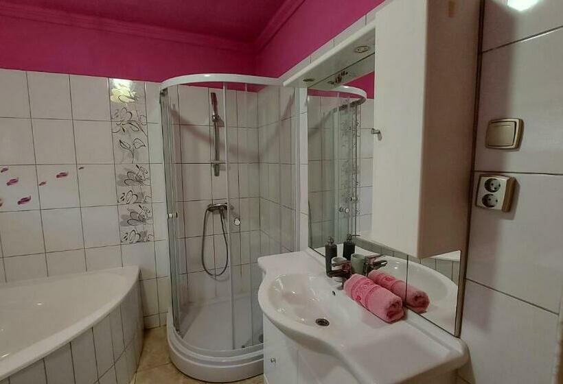 1ベッドルームアパートメント, Laci Magánszálláshely