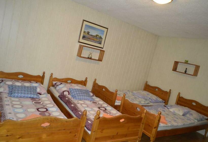 1ベッドルームアパートメント, Laci Magánszálláshely