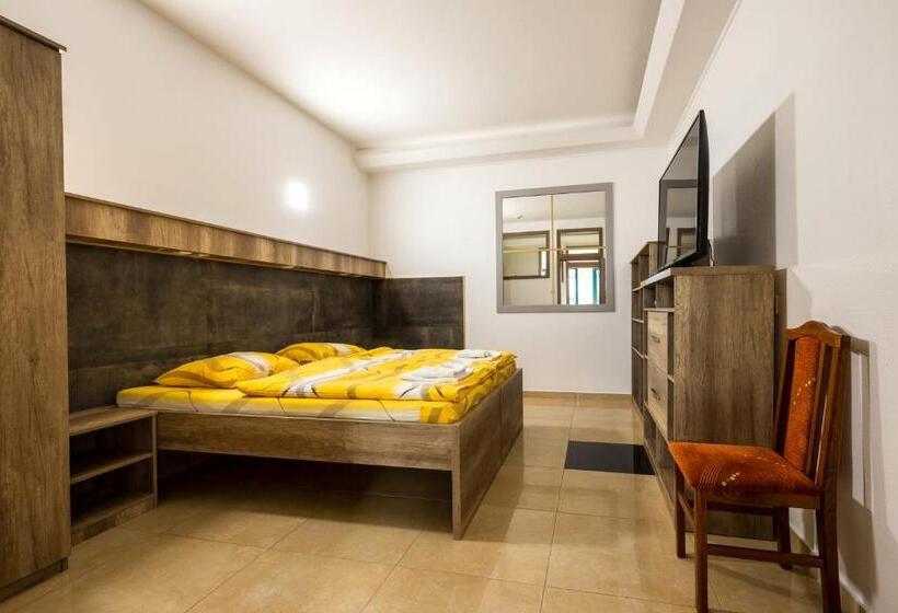 آپارتمان 1 خوابه, Napfény Panzió és Rendezvényház