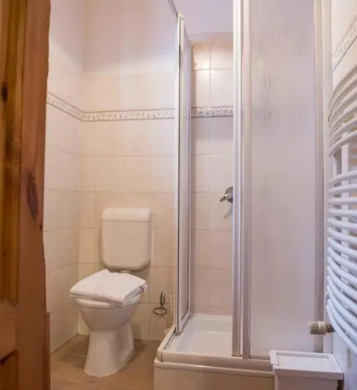 Huoneisto 1 Makuuhuone, Rácz Fogadó
