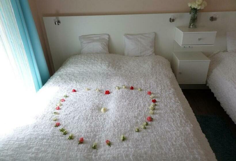 스탠다드 룸, Szivárvány Panzió