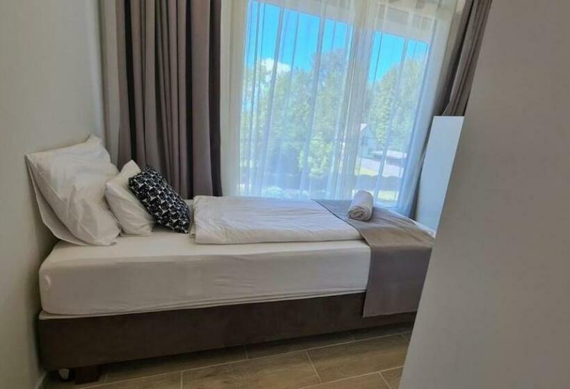 スイート（家族用）, Xendala Panzió