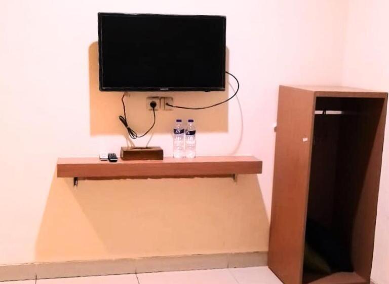 디럭스 룸, Capital Hotel Makassar