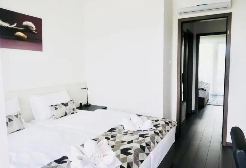 バルコニー付スタンダード4ベッドルーム, Csopak Resort & Lake