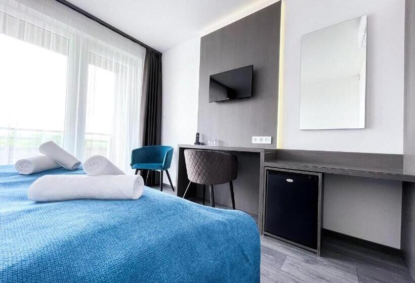 디럭스 룸, Csopak Resort & Lake