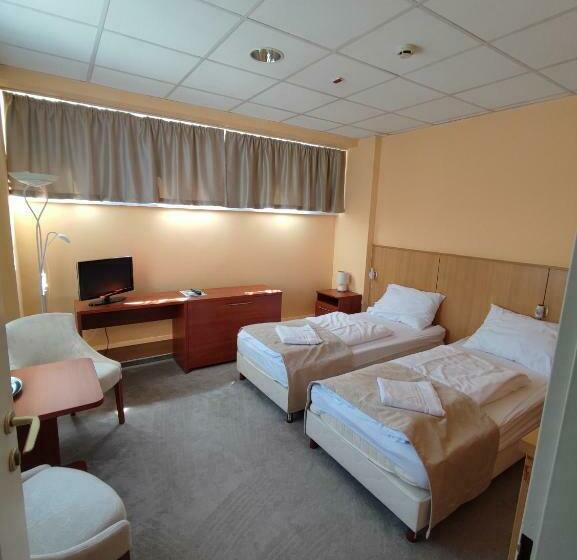 شقة غرفتين, D