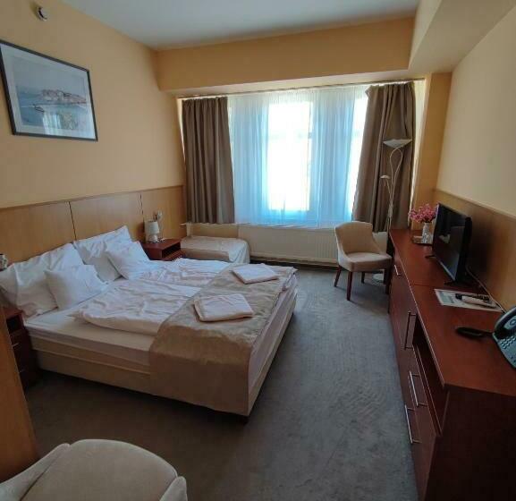 شقة غرفتين, D