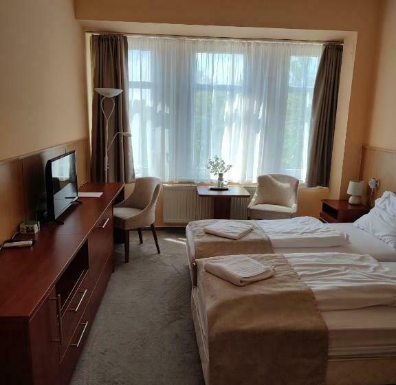 جناح غرفتين نوم, D