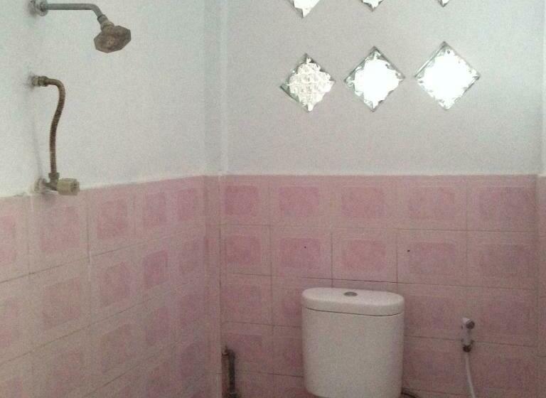 חדר אקונומי, Dupa