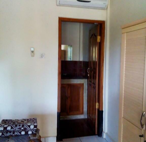 חדר אקונומי, Dupa