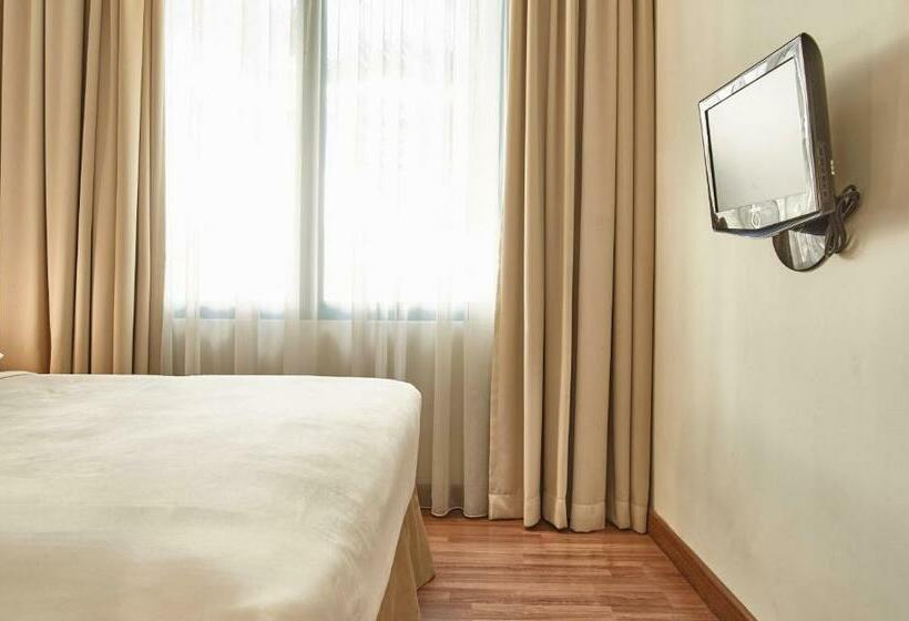 חדר סופריור, Grand Cikarang