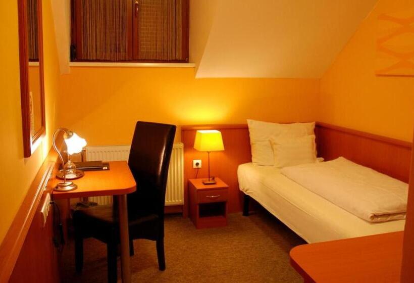 חדר סטנדרט יחיד, König