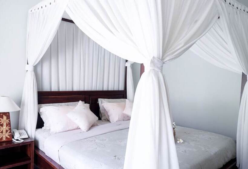 ویلای 2 خوابه, Villa Bau Nyale