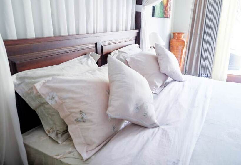 ویلای 2 خوابه, Villa Bau Nyale