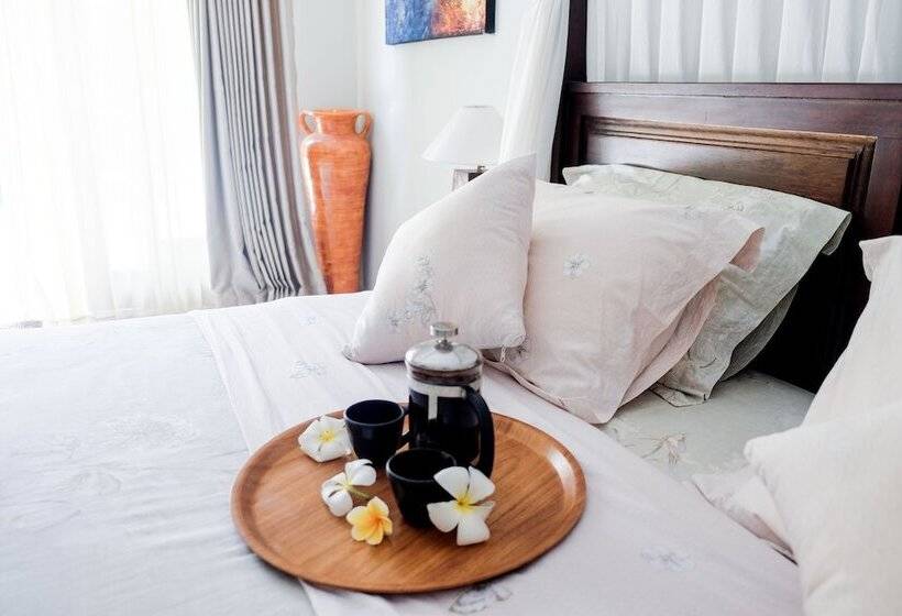 ویلای 2 خوابه, Villa Bau Nyale