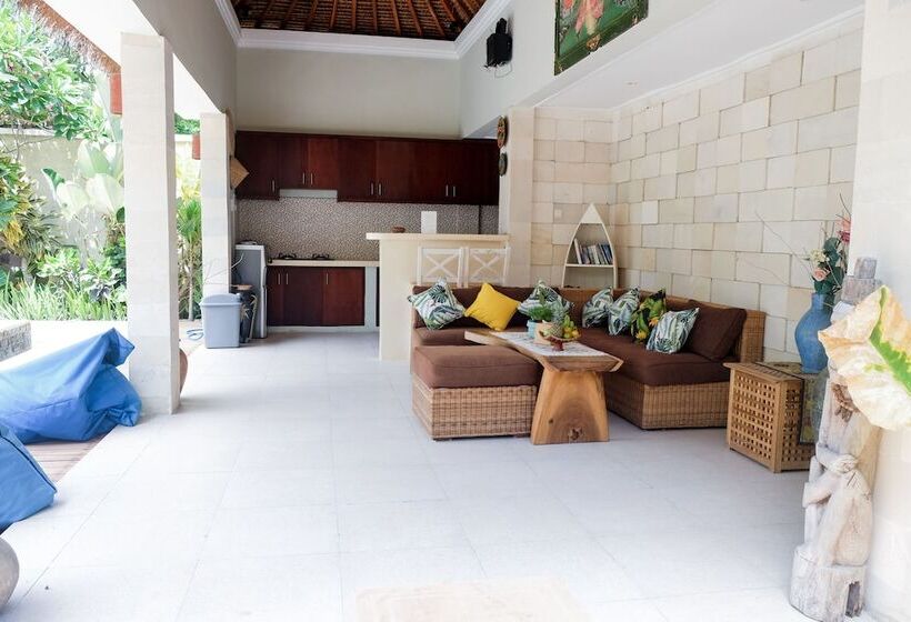 ویلای 2 خوابه, Villa Bau Nyale