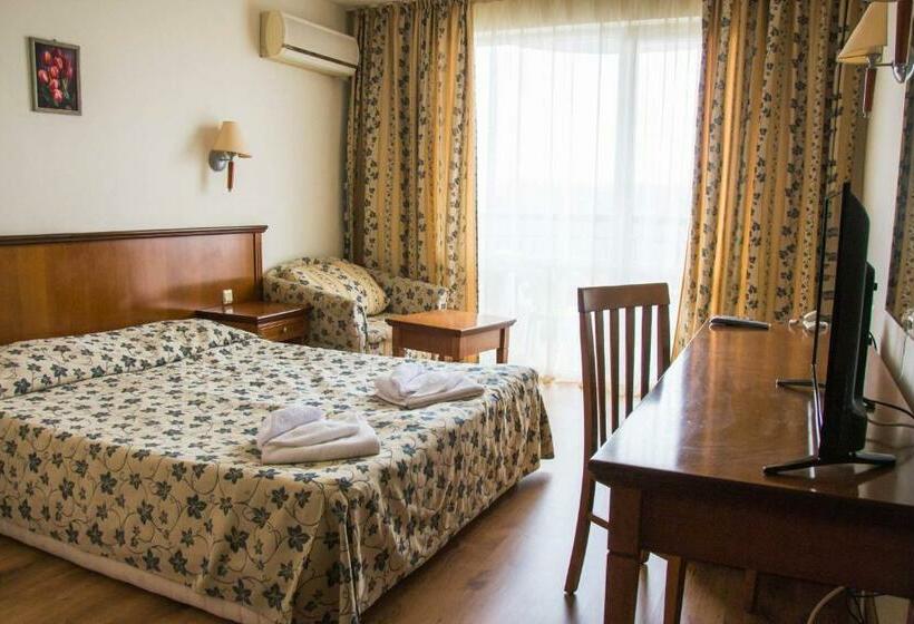 스탠다드 발코니 룸, Yo