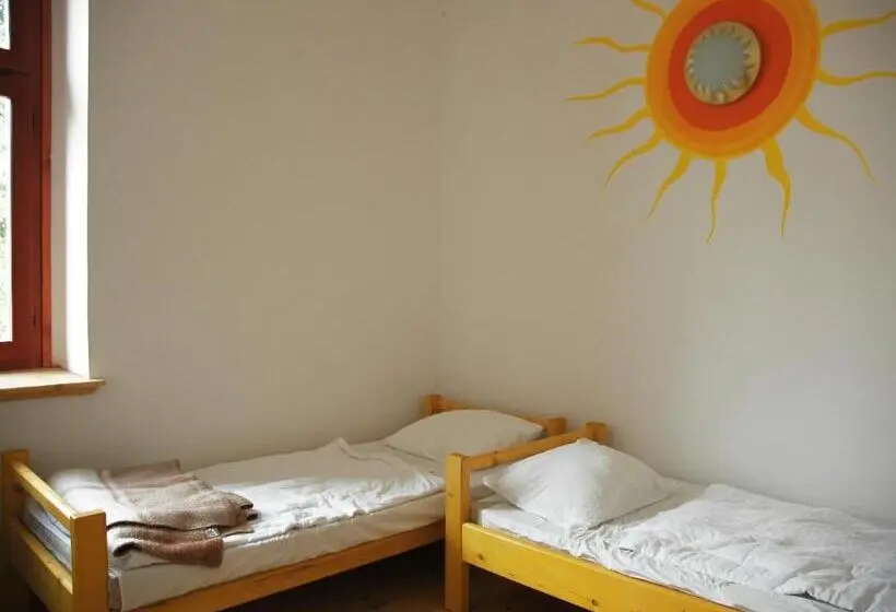 Standard-huone Jaettu Kylpyhuone, Hullam Hostel