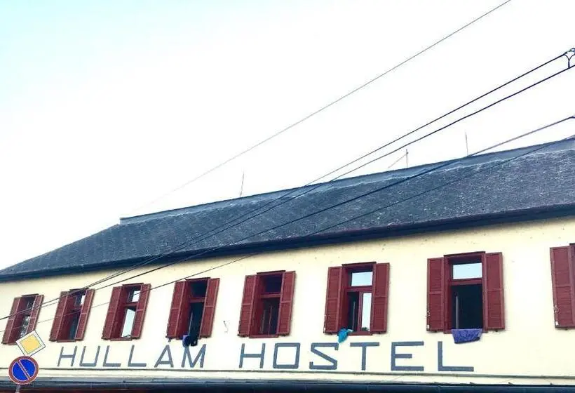 Standard Kolmen Hengen Huone, Hullam Hostel