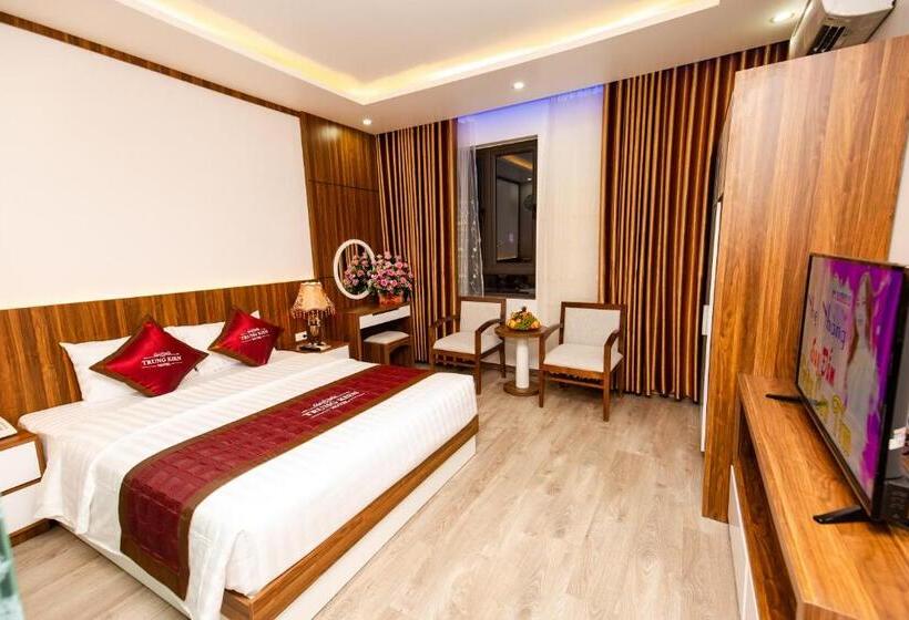 اتاق سوپریور, Trung Kiên