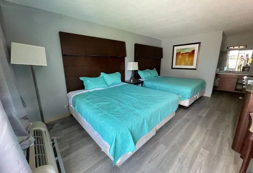２ダブルベッドのスタンダードルーム, Lamplighter Inn By Oyo Charlotte Airport Area